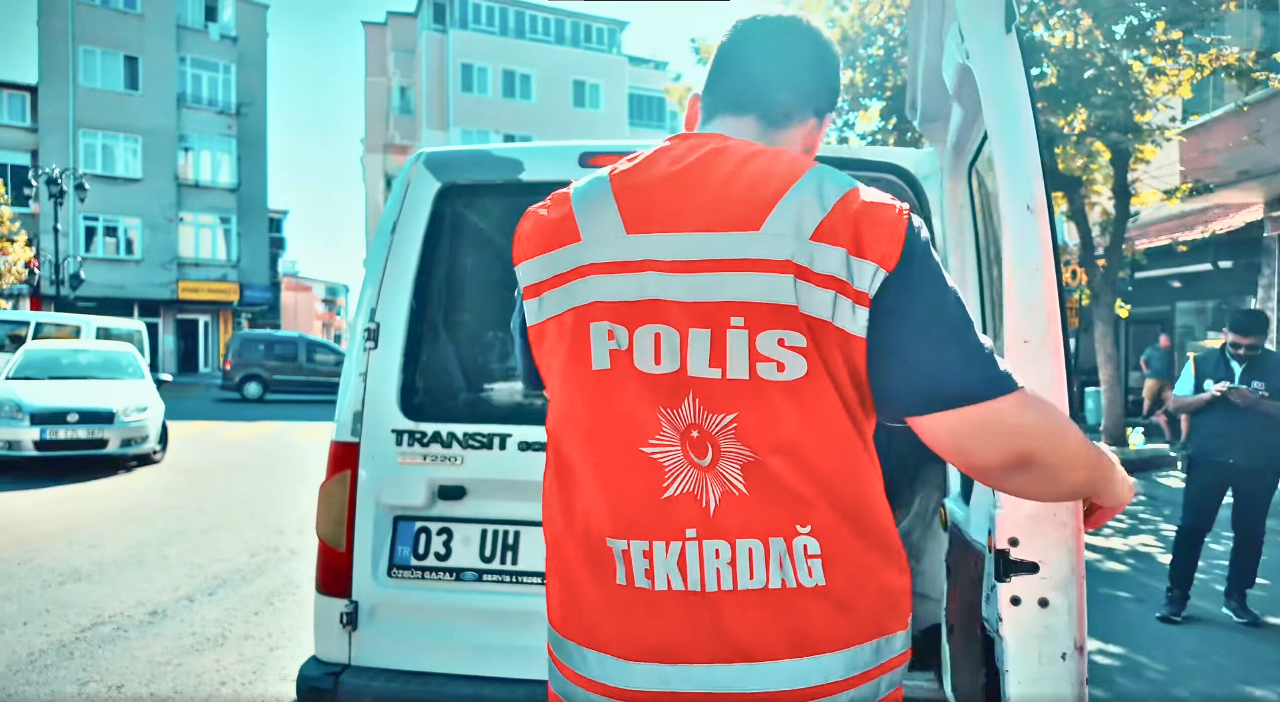 MİLYONLARCA LİRALIK KAÇAK TÜTÜN VE ZEHİR ELE GEÇİRİLDİ