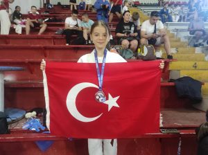 TÜRK JUDOCULARDAN KUZEY MAKEDONYA’DA TARİHİ BAŞARI